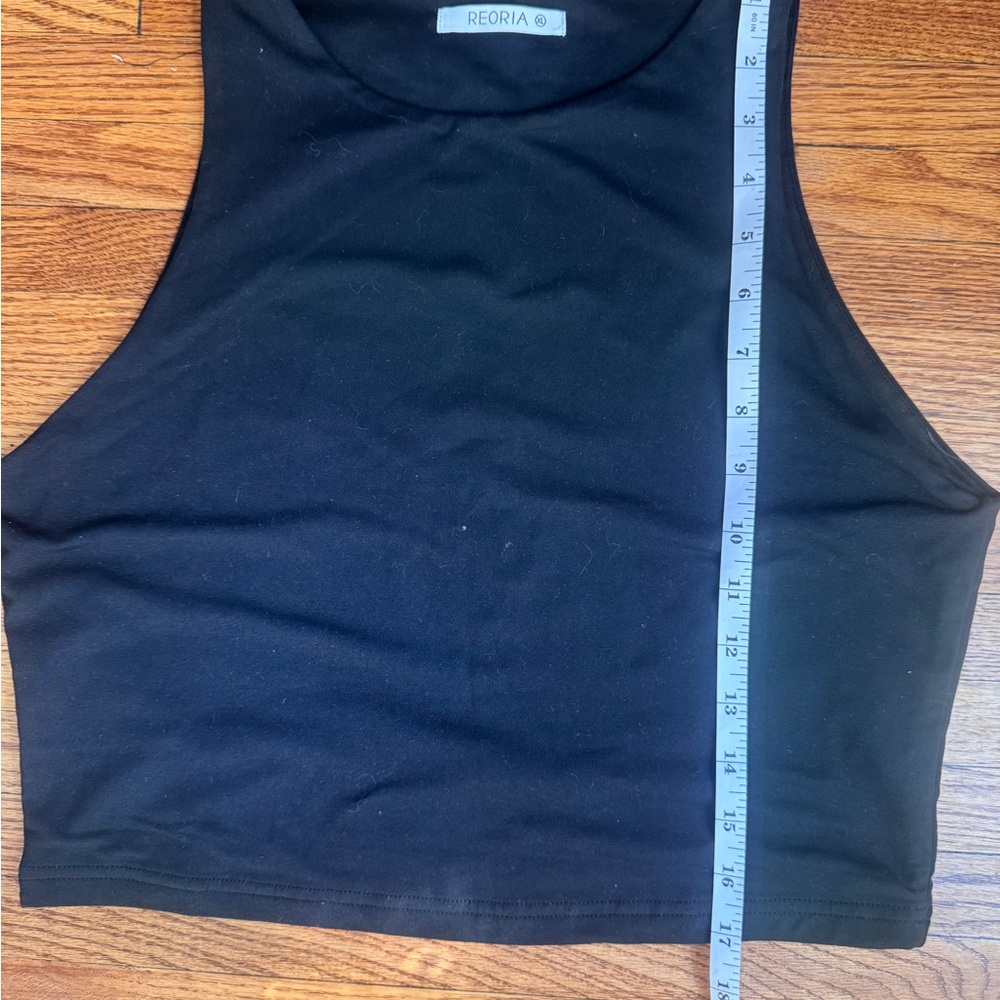 ReoRia Women's Classic Black Tank Top - Picture 5 of 5